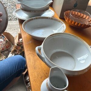 Czechoslovakia Dinnerware Serving set